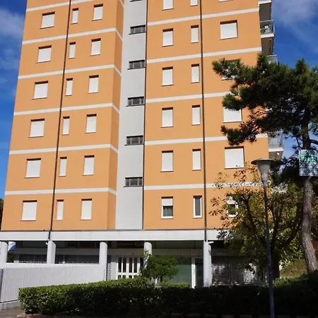 Apartamento Very Flat With Swimming Pool Lignano Sabbiadoro